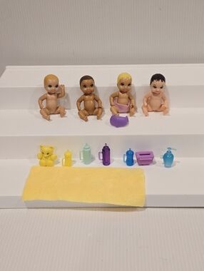 Barbie Skipper Babysitters Inc. Babysitter Playset and Doll